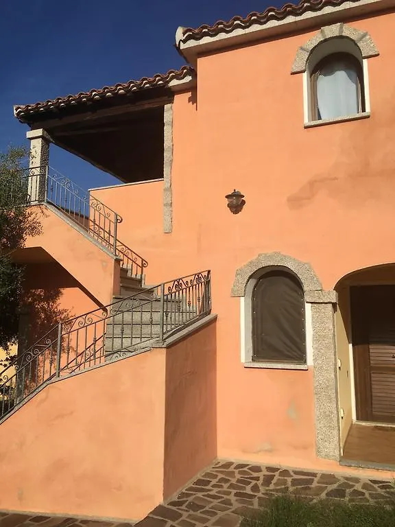 度假居 I Mari Di Gallura Apartment 圣特奥多罗