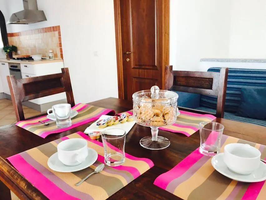 I Mari Di Gallura Apartment 圣特奥多罗 意大利