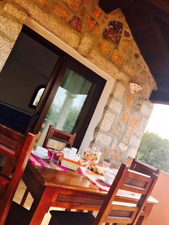 I Mari Di Gallura Apartment 圣特奥多罗